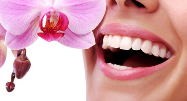 15 εως 31 Ιουλίου – Ημέρες χαμόγελου – Κερδίστε 20% για λεύκανση δοντιών